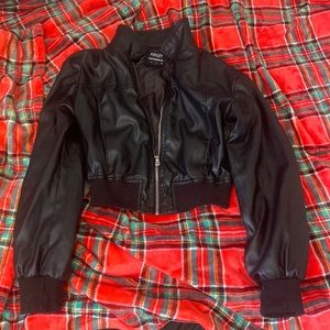 Cute, cropped, black leather jacket